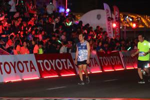 BIB: 4082, 215
                            <button type="button" onclick="openModal(23174939)" class="btn btn-primary btn-sm float-right btn-popup" data-toggle="modal" data-target=".modal-high-quality">
                        <i class="fas fa-shopping-cart"></i> Add to Cart
                    </button>
                                            <button type="button" onclick="isThisMe(23174939, true)" class="btn btn-success btn-sm float-right btn-popup btn-isme hidden" data-toggle="tooltip" data-placement="bottom" title="นี่คือรูปของคุณใช่ไหม คลิกที่นี่เพื่อเอาเข้าอัลบั้ม">
                        <i class="fas fa-plus"></i> Add to album
                    </button>
                    <button type="button" onclick="isThisMe(23174939, false)" class="btn btn-warning btn-sm float-right btn-popup btn-isnotme hidden">
                        <i class="fas fa-ban"></i> Remove from album
                    </button>